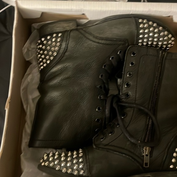 Brought years ago in decent condition genuine leather - Picture 1 of 9